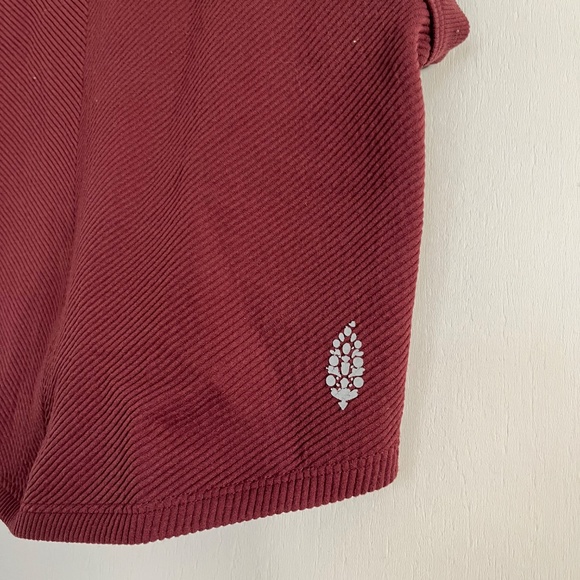 Free Throw Muscle Tank - Picture 4 of 5